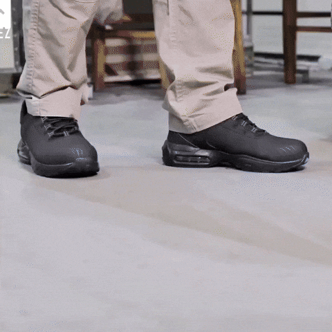 913607 giphyupload GIF