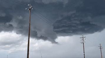 Huge Supercell Hangs in California Sky Before Hail Downpour