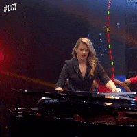 Musica Listen GIF by Dominicana's Got Talent