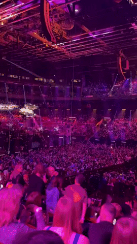 Eurovision Crowd Erupts With Boos After Dutch Entrant Fails to Appear
