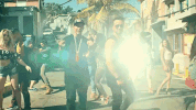 luis fonsi musica GIF