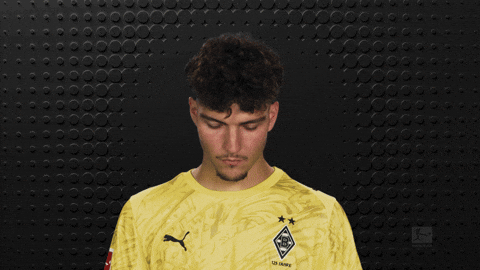 Look Up Borussia Moenchengladbach GIF by Bundesliga