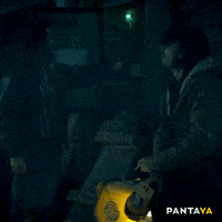 Aliens Sobrevivir GIF by Pantaya