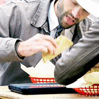 aborddelimpala eating taco jared padalecki walker GIF