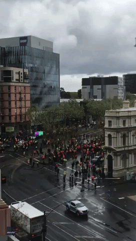'Freedom, Freedom': Anti-Lockdown Protests Continue in Melbourne