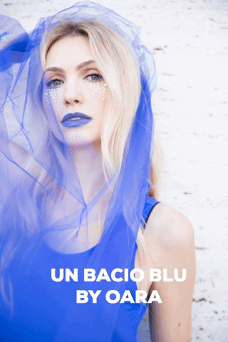 eleonoraalbrechtoara giphygifmaker blue bluelips oara GIF