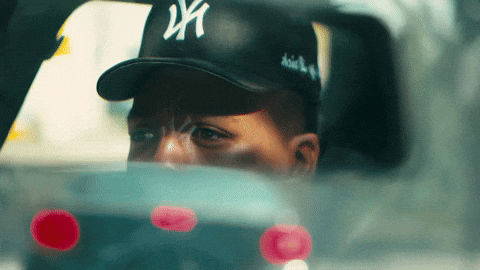 Hunchohugo what confused looking cant find it GIF