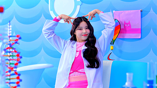 madisonmwrites giphyupload kpop nmixx hey gabby GIF