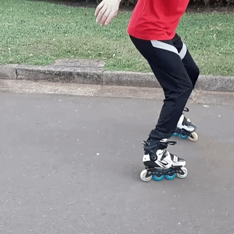 aprendaslalom giphygifmaker inline swizzles backward skating GIF