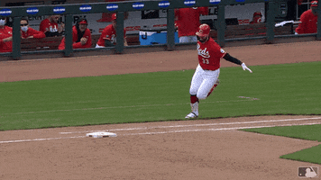 Jesse Winker GIF by Cincinnati Reds
