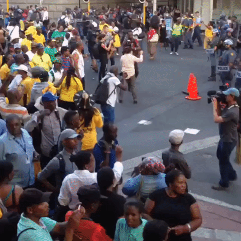 Police in Standoff Against ANC Protesters As Clashes Break Out in Cape Town
