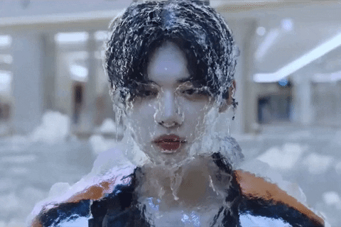 Yeonjun Freezing GIF