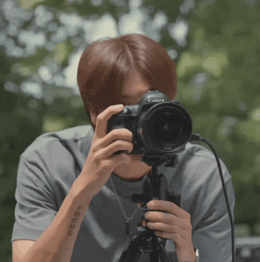 Photographer Peach GIF