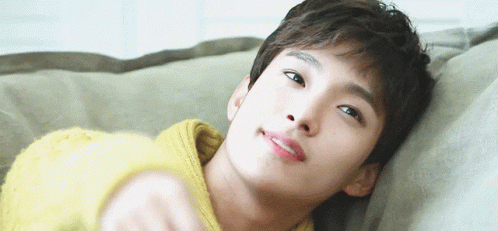 Nayeonfanboy giphyupload GIF