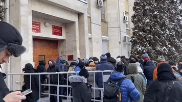 Navalny Supporters Gather at Moscow Police Station as Judge Extends Detention
