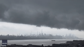 Ominous Clouds Loom Above Manhattan as Storm Brews