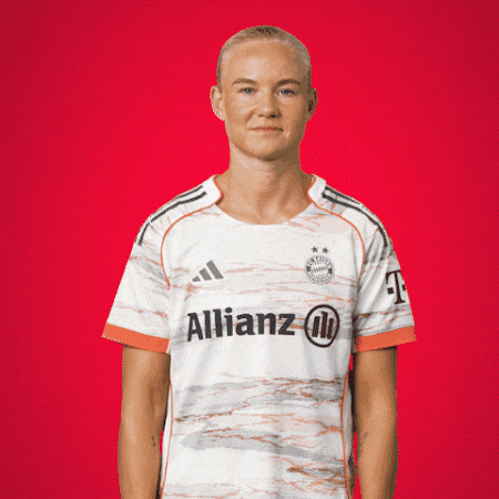 Football Soccer GIF by FC Bayern Women