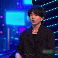 邱鋒澤 GIF