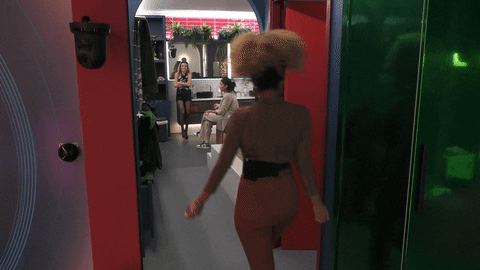 Look At Me Queen GIF by Big Brother 2022