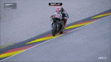 Fabio Quartararo Racing GIF by MotoGP™
