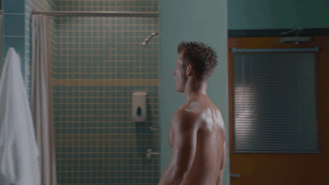Good Morning Fox GIF by ScreamQueens