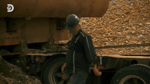 GIF by Discovery Europe