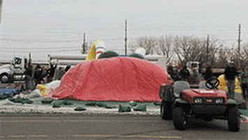 macys thanksgiving parade nickelodeon GIF by SpongeBob SquarePants