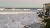 Big Swells at Sydney's Bondi Beach Amid Damaging Surf Warning