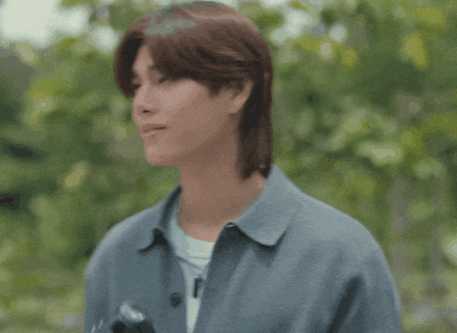 Photographer Peach GIF