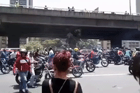 Police Fire Shots During Anti-Maduro Protest in Caracas