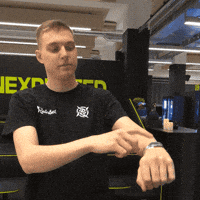 Nip Hurry Up GIF by Ninjas In Pyjamas