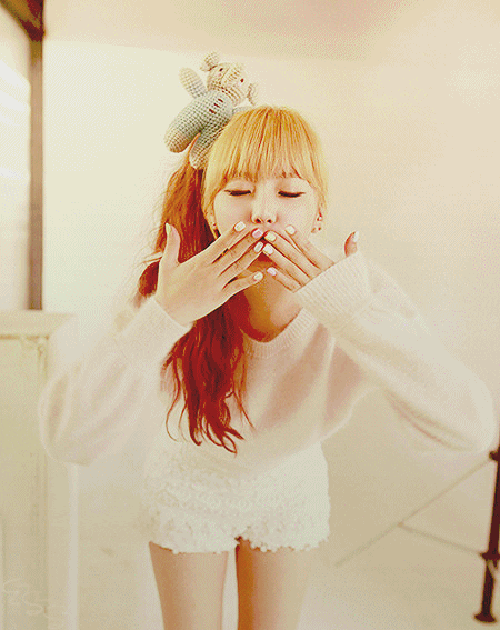 hello venus GIF