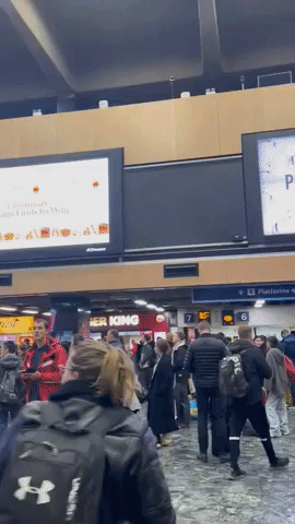 Train Delays in London Ahead of Christmas Holiday
