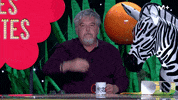 Ilustres Ignorantes Kiss GIF by Movistar Plus+