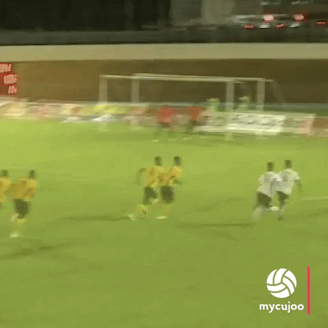 Football Assist GIF by ELEVEN SPORTS