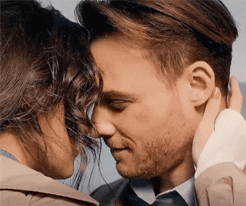 MillennialLifestyleMagazine giphyupload love hot couple GIF