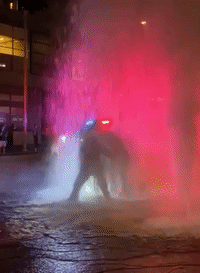 Accidentally Beautiful Scene Created as San Francisco Firefighters Fix Burst Hydrant