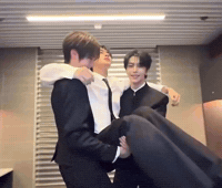 Leo Xinlong GIF