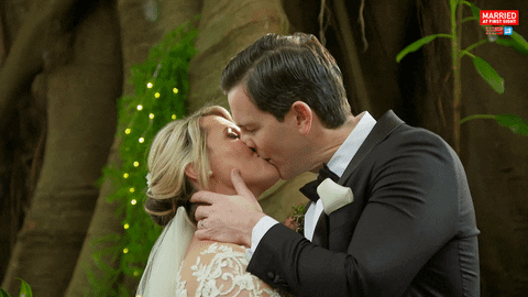 Reality Love GIF by Married At First Sight