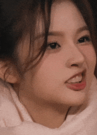 Idol Laughing GIF
