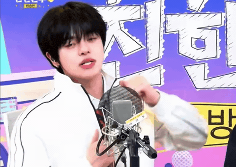 Leo GIF