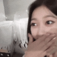 Loona Vivi GIF