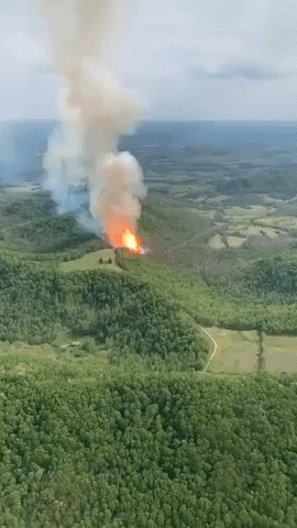 Pipeline Fire Rages in Rural Kentucky
