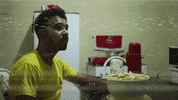 AprendacomEdu youtube eating cafe brasil GIF