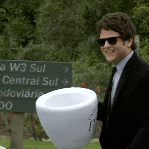 srtalisbela giphyupload coffee laugh risada GIF