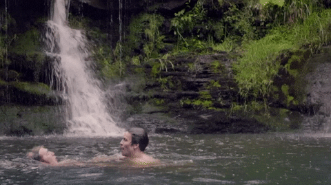 victoria GIF
