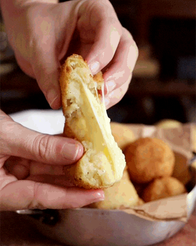 cukit giphyupload queso croquetas cukit GIF