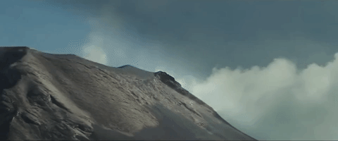 eruption gunung GIF