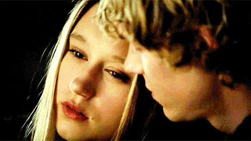 girl love GIF