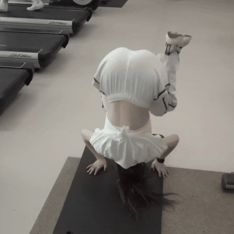 NMEMES giphyupload meme k-pop bae GIF